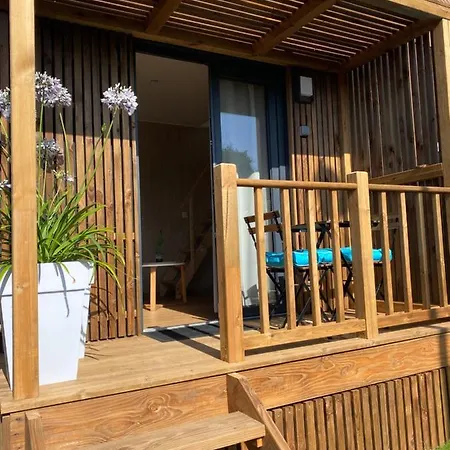 Tiny Et Jacuzzi Charente Maritime