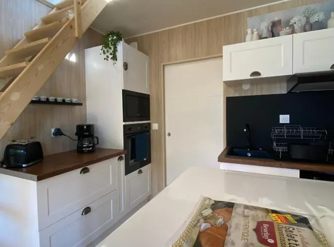 Tiny Et Jacuzzi Charente Maritime * Plassay